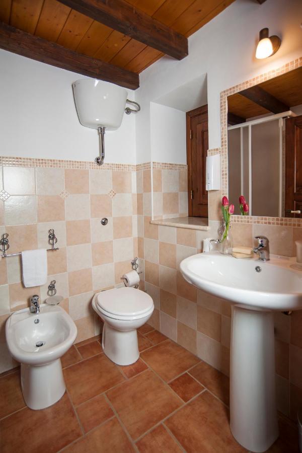 Mirose'S Holiday Home Castelbuono  Ngoại thất bức ảnh